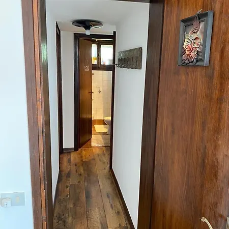 Apartment Mansarda Le Laite By Ca-sa Check Conco